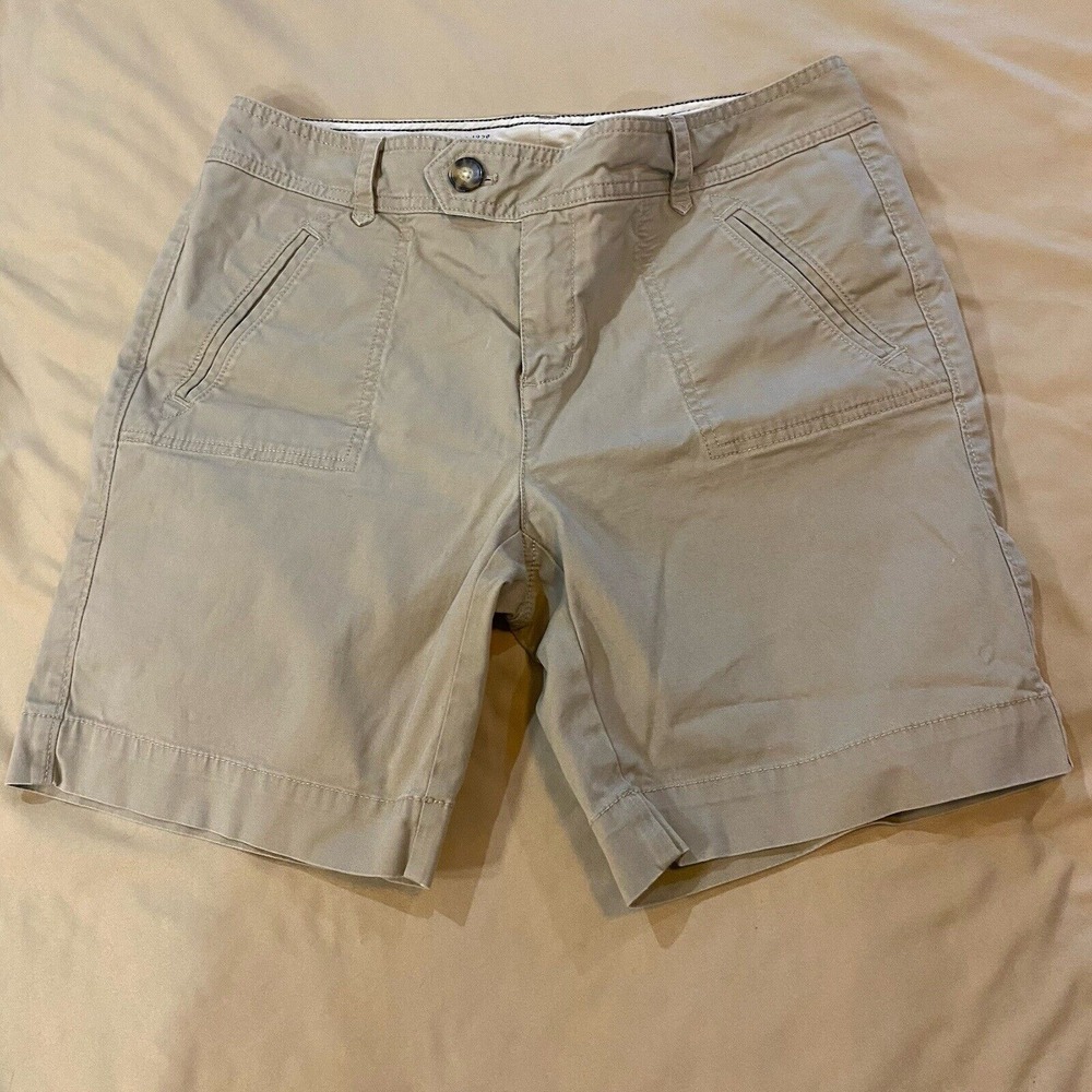 Eddie Bauer Mercer Fit Chino Shorts Women's Size 10 Tan/Khaki